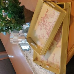 Vintage Style Distress trays